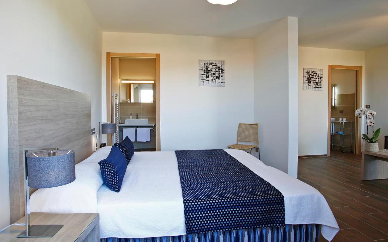 LʼÎle-Rousse Hotel Funtana Marina מראה חיצוני תמונה