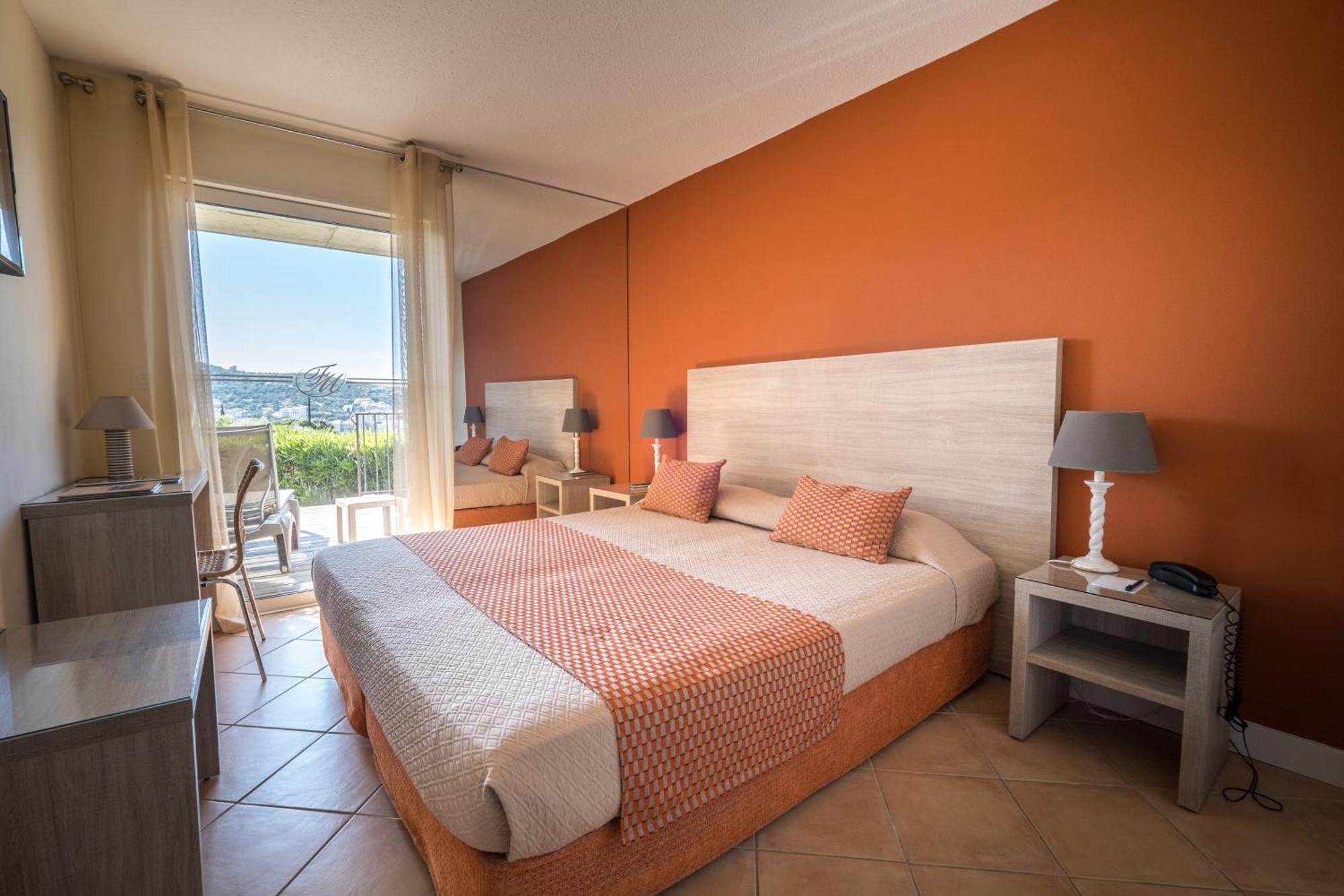 LʼÎle-Rousse Hotel Funtana Marina מראה חיצוני תמונה